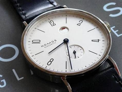 Nomos Club & Tangente Gangreserve Review By Timeless